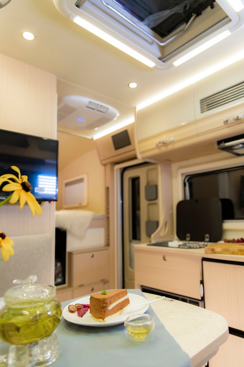 不僅僅動力好，還有上下鋪的房車