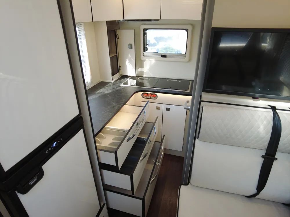 一輛優(yōu)秀的房車(chē)應(yīng)該具備哪些基因?看這里! 一輛優(yōu)秀的房車(chē)應(yīng)該具備哪些基因?看這里!