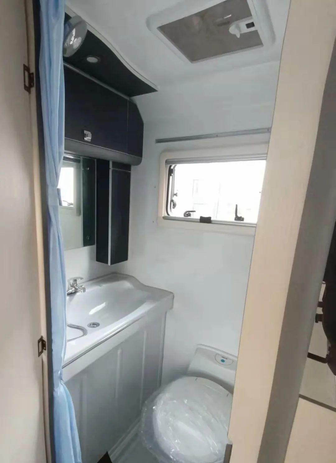 一輛優(yōu)秀的房車(chē)應(yīng)該具備哪些基因?看這里! 一輛優(yōu)秀的房車(chē)應(yīng)該具備哪些基因?看這里!