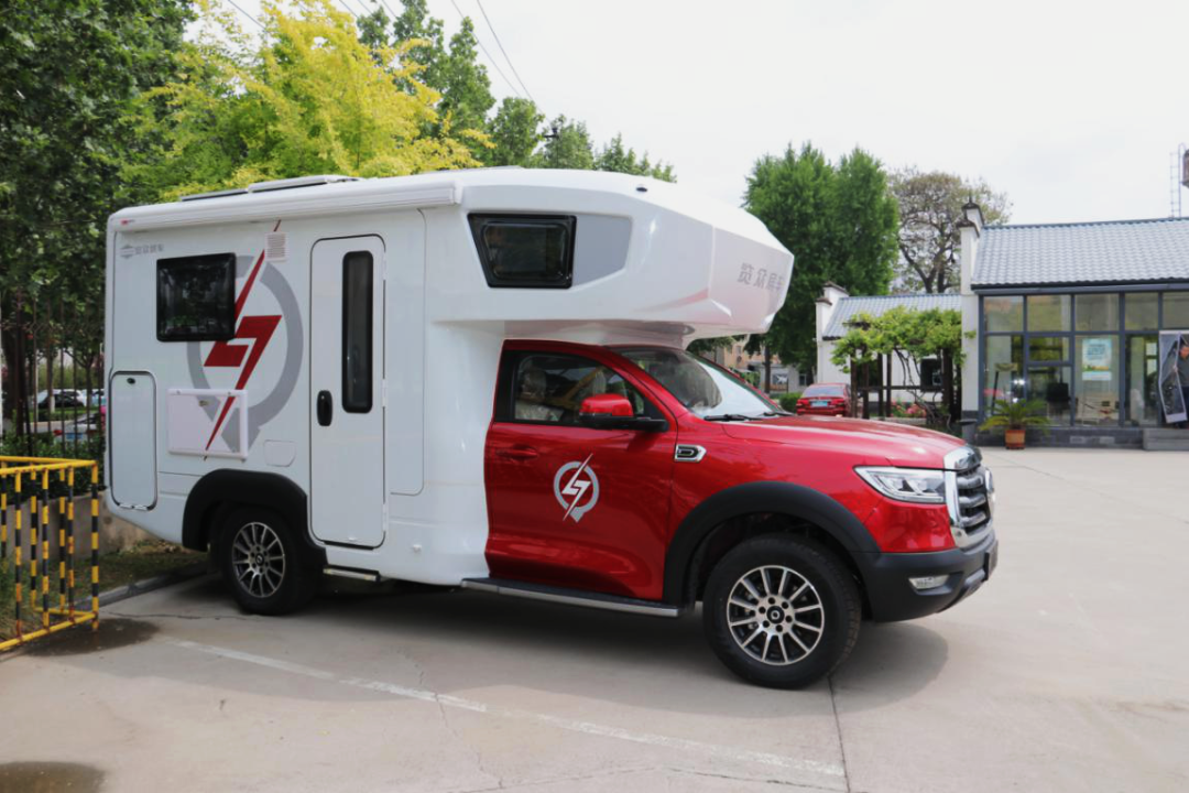 為自由著色!紅、白、藍、棕,你選哪一種? 為自由著色!紅、白、藍、棕,你選哪一種?