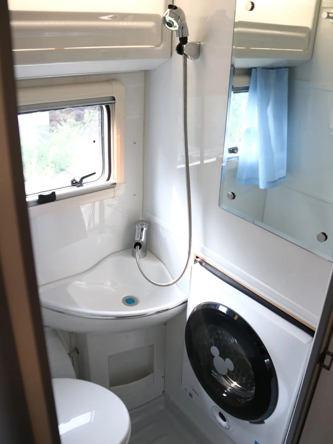 自由炮系列房車(chē)布局盤(pán)點(diǎn),總有一款適合你! 自由炮系列房車(chē)布局盤(pán)點(diǎn),總有一款適合你!