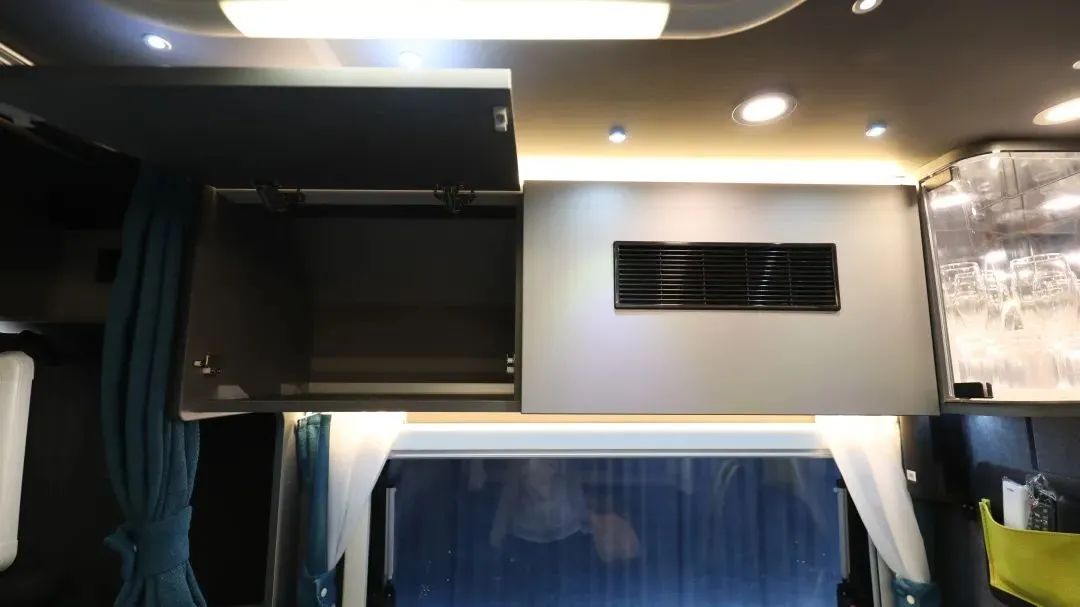 去海邊和野外,尋找失落的安寧 去海邊和野外,尋找失落的安寧