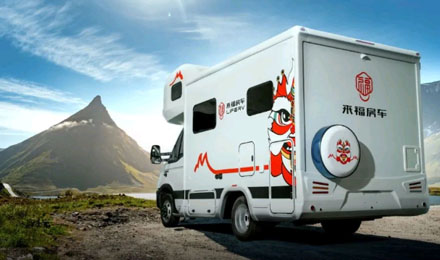 這可能是2022年設計最合理的房車了！